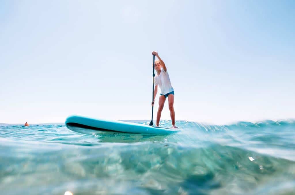 stand up paddle sport planche activité mer eau loisir remorque vélo